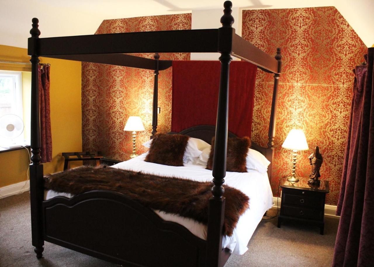 The Lion Hotel Buckden  Bagian luar foto