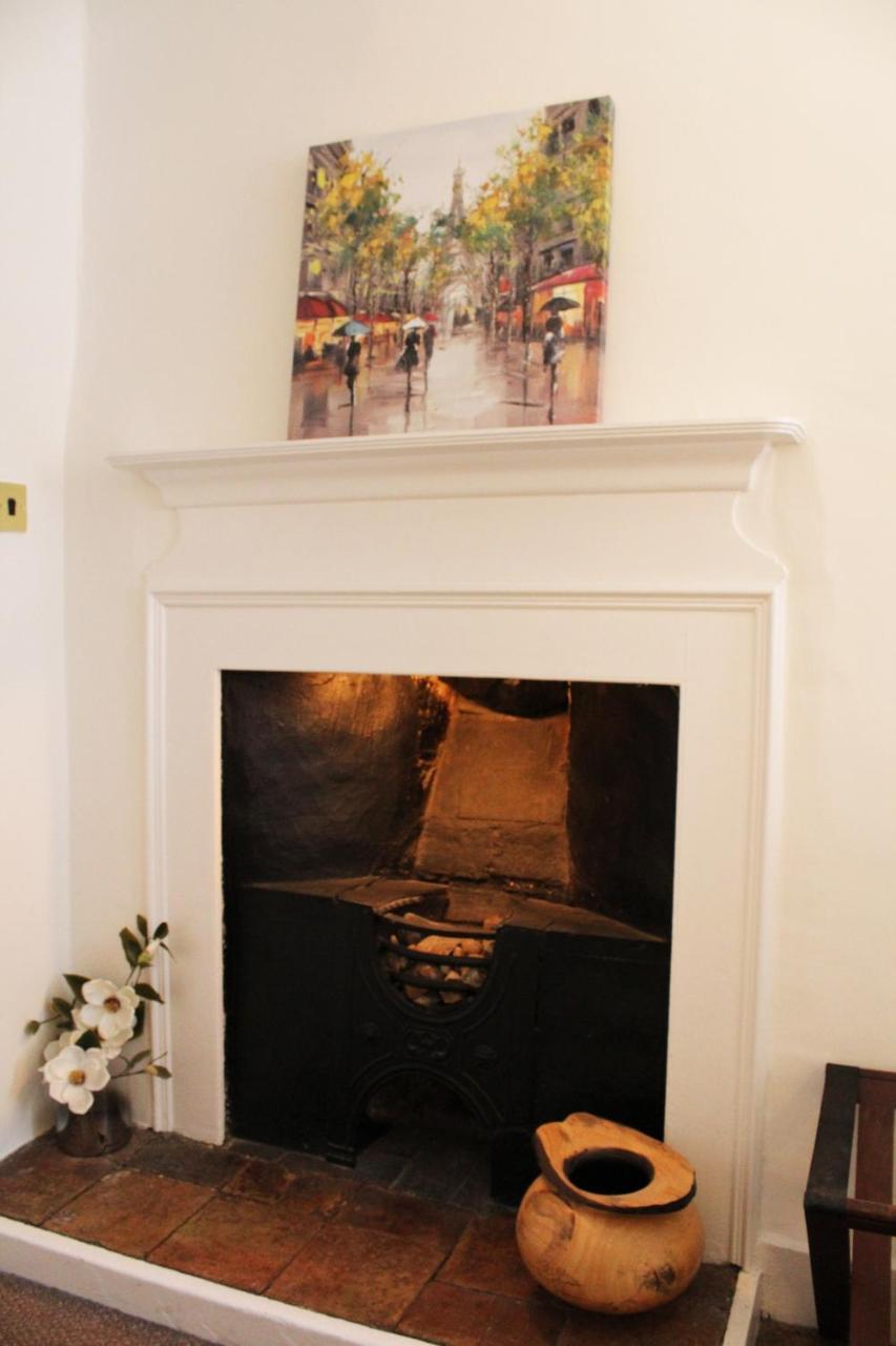 The Lion Hotel Buckden  Bagian luar foto